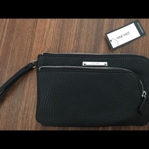 Nine West black wristlet